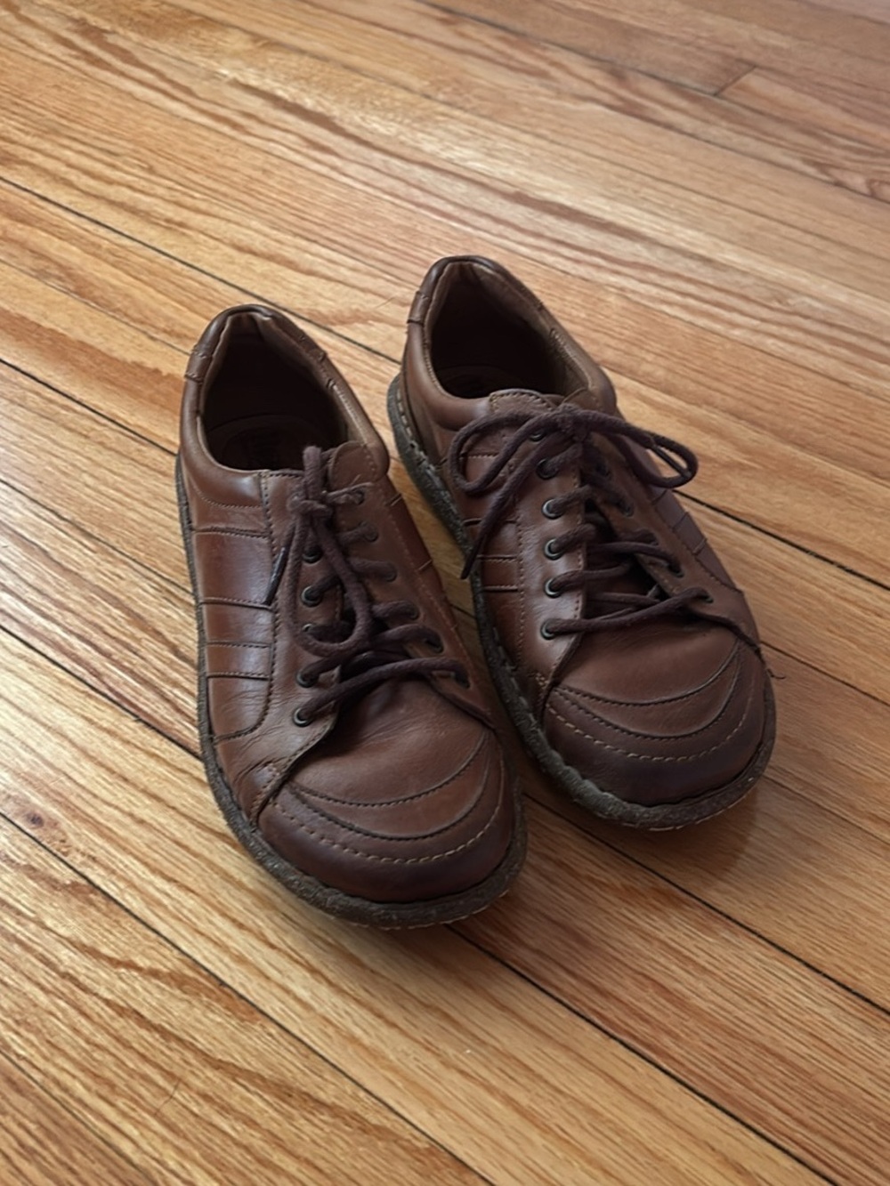 Born Brown Leather Lace-Up Oxfords Size 8